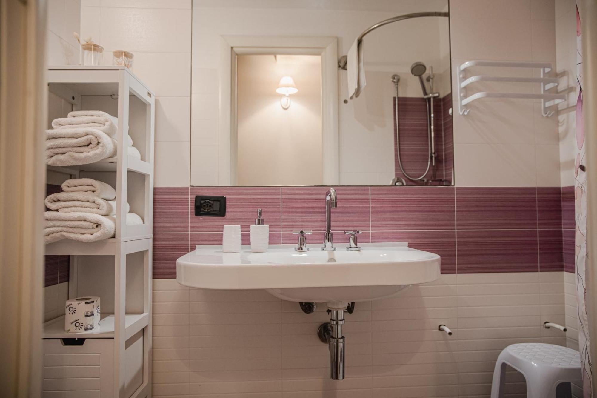 Sant'Eligio Apartments & Rooms ปาแลร์โม ภายนอก รูปภาพ