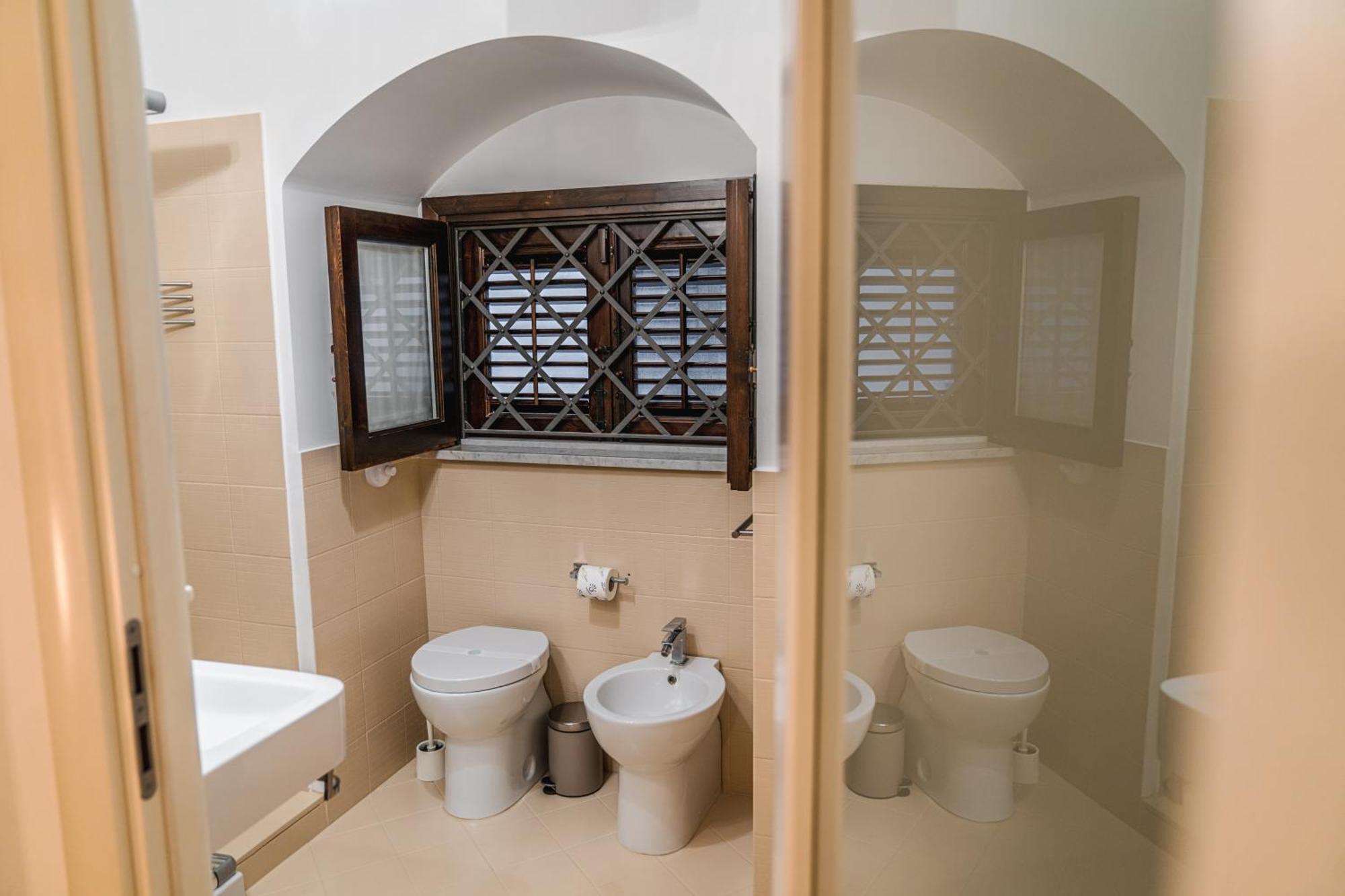 Sant'Eligio Apartments & Rooms ปาแลร์โม ภายนอก รูปภาพ