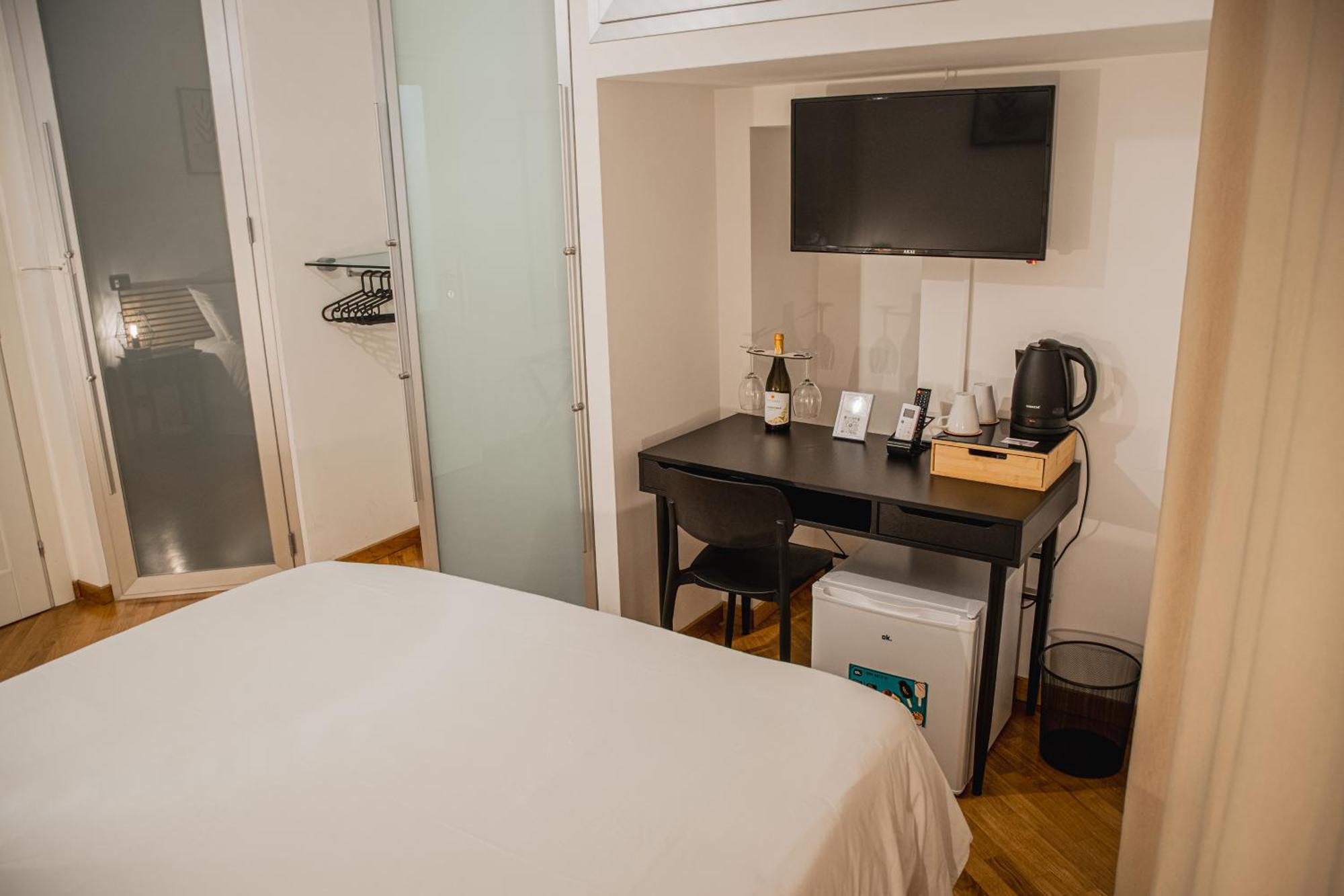 Sant'Eligio Apartments & Rooms ปาแลร์โม ภายนอก รูปภาพ